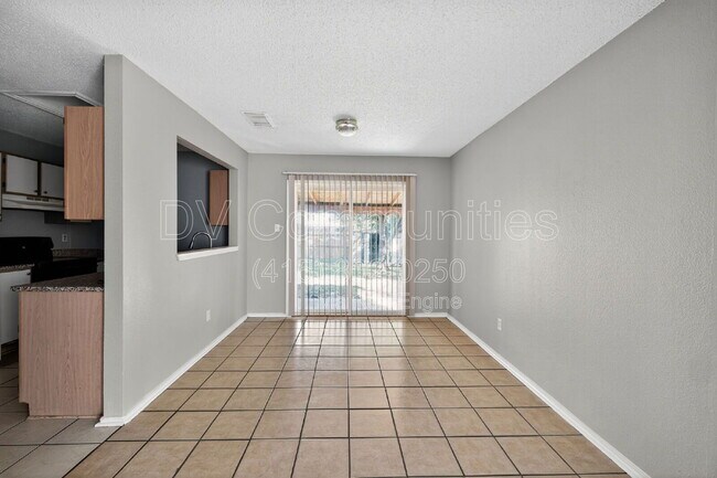 Building Photo - 6721 Haven Meadow Dr