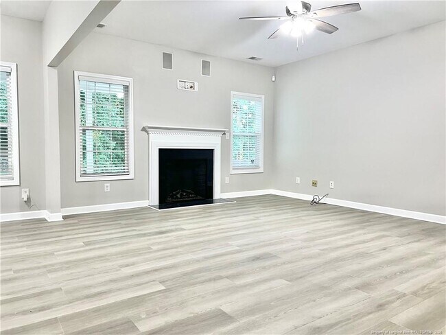 Building Photo - 1523 Rough Rider Ln