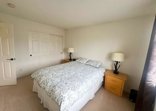 Building Photo - 3BD 2.5BA In Santa Maria, CA