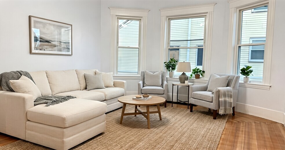 Building Photo - 24 Elm St