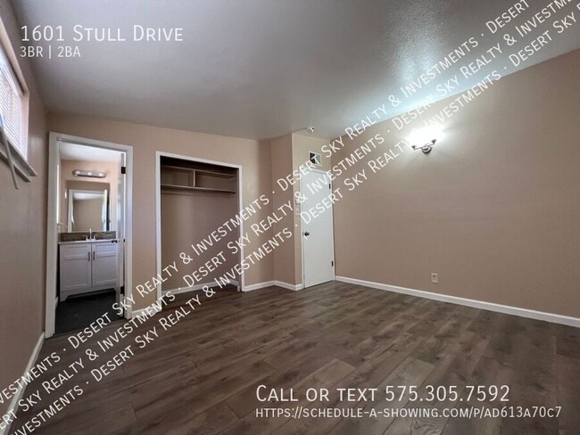 Building Photo - 1601 Stull Dr