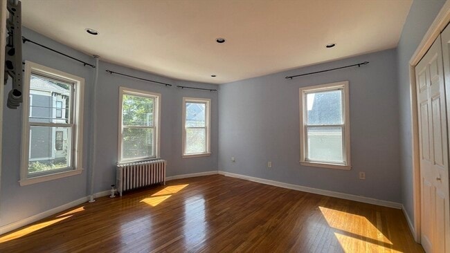 Building Photo - 16 Gould Ave