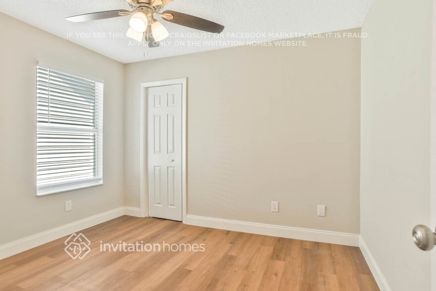 Building Photo - 3434 Coachlight Dr