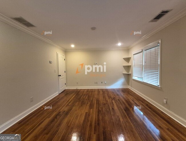 Building Photo - 2080 Hilburn Dr SE