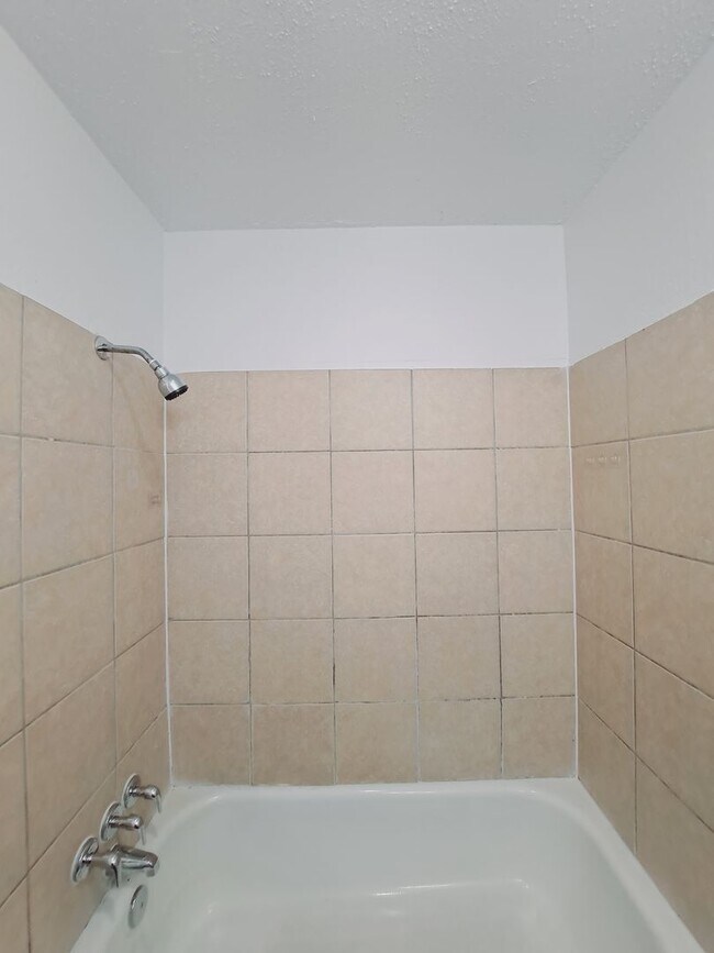 Building Photo - Amazing 3/2 with Garage Conversion Ready F...