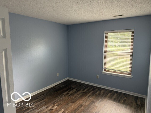 Building Photo - 8107 Southern Trails Pl