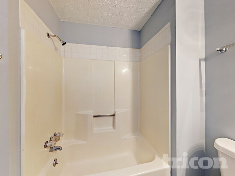 Building Photo - 3680 Ashley Woods Dr