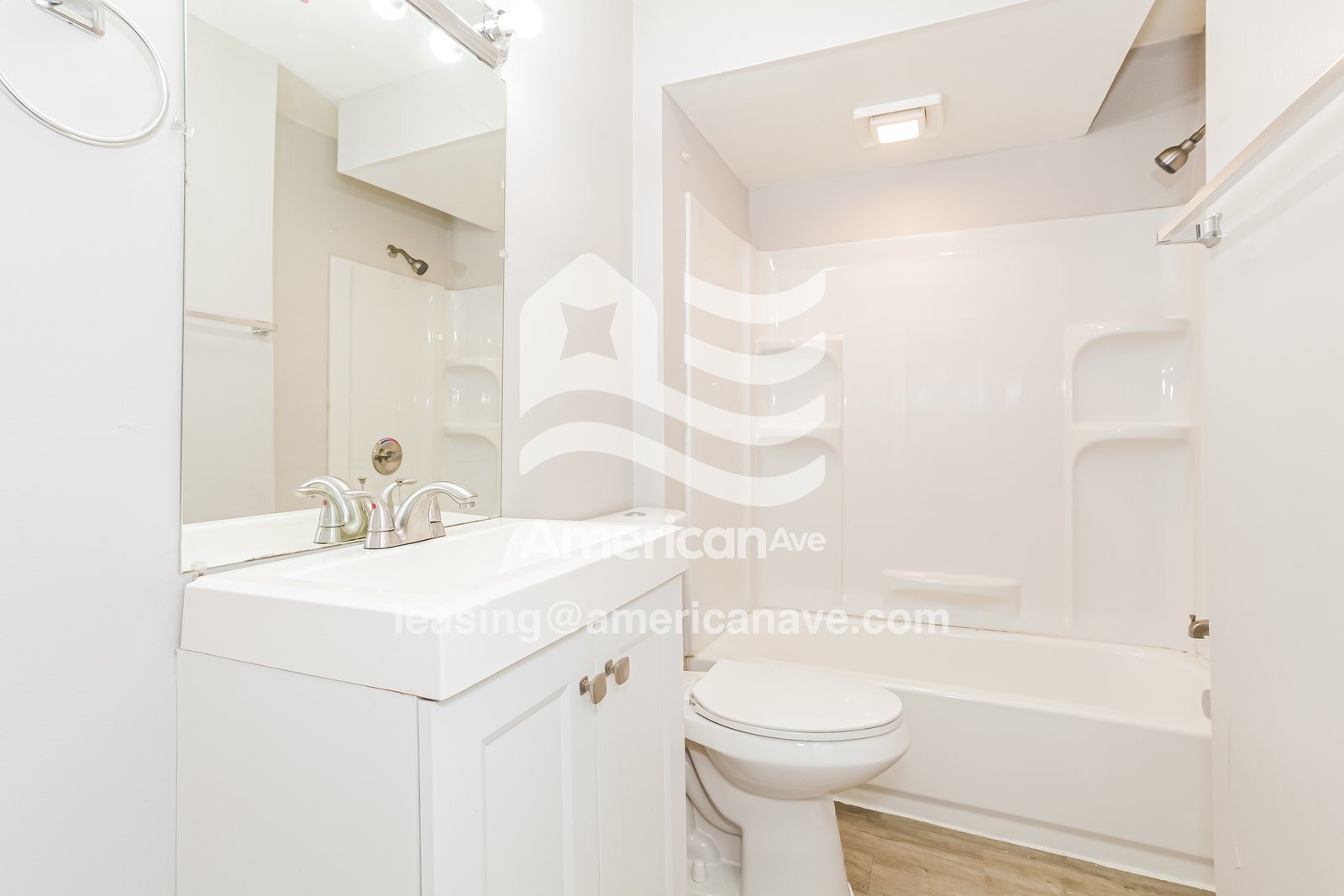 Building Photo - 4222 Myrtle Ave