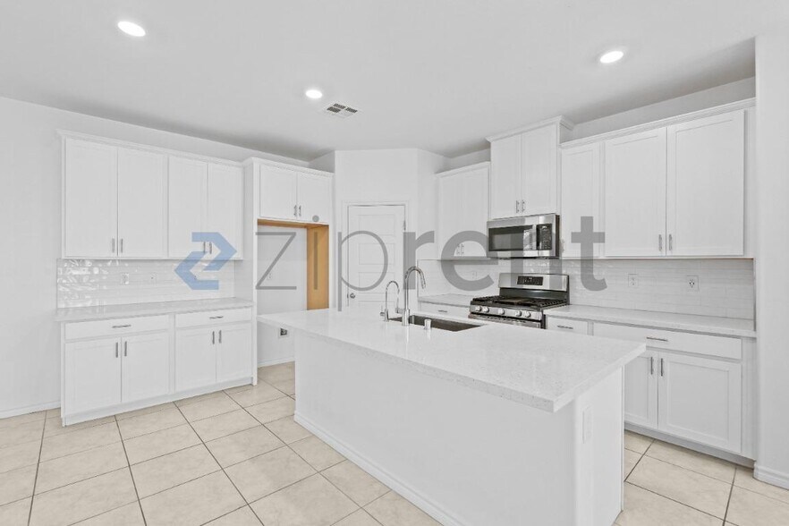 Building Photo - 7137 Red Gulch St