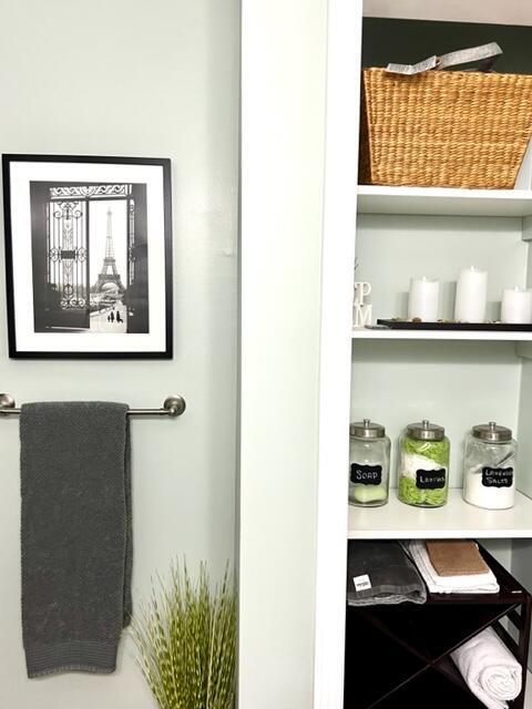 Building Photo - 16 Mariners Ln