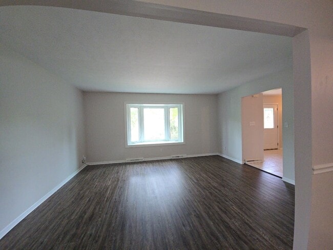 Building Photo - 6386 Taylor Rd