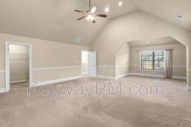 Building Photo - 1023 Iris Glen Dr