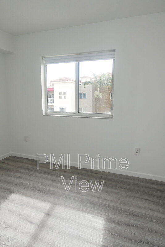 Building Photo - 11040 SW 196th St