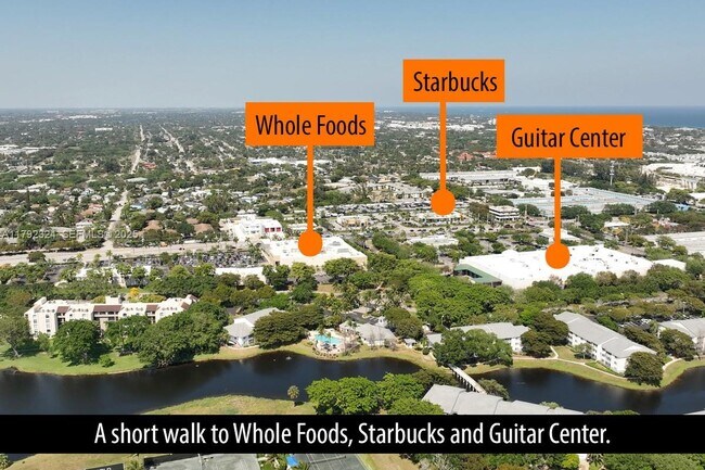 Building Photo - 825 Egret Cir