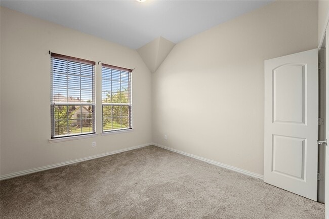Building Photo - 12848 Walnut Ridge Dr