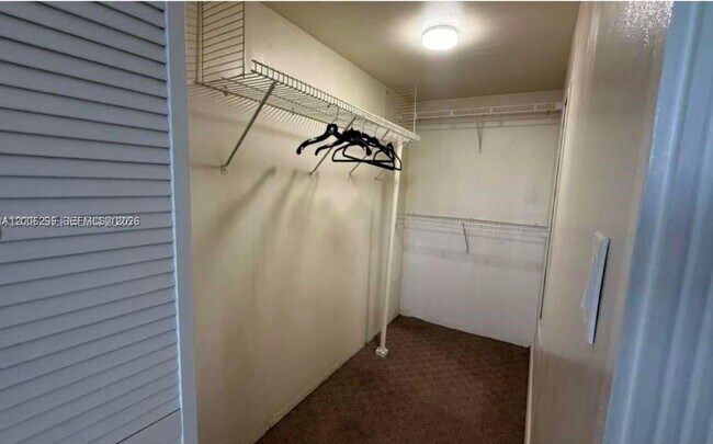 Building Photo - 16740 NE 9th Ave