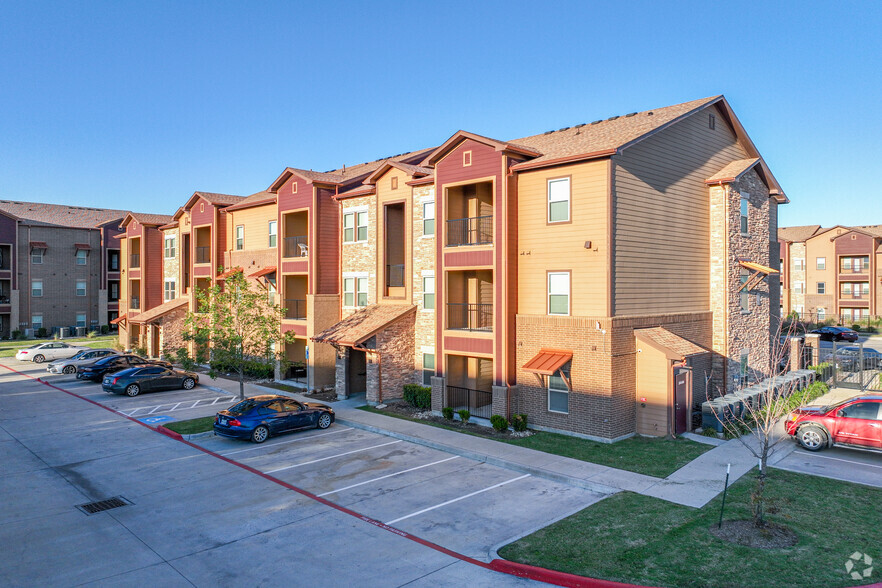 Building Photo - MARKET PLACE AT LIBERTY CROSSING