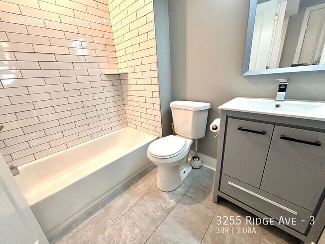 Building Photo - 3255 Ridge Ave