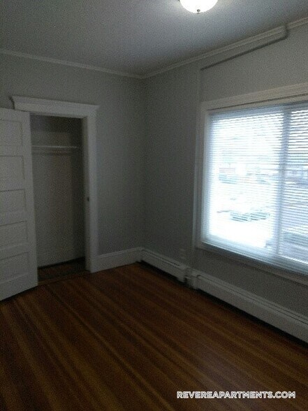 Building Photo - 508 Revere St