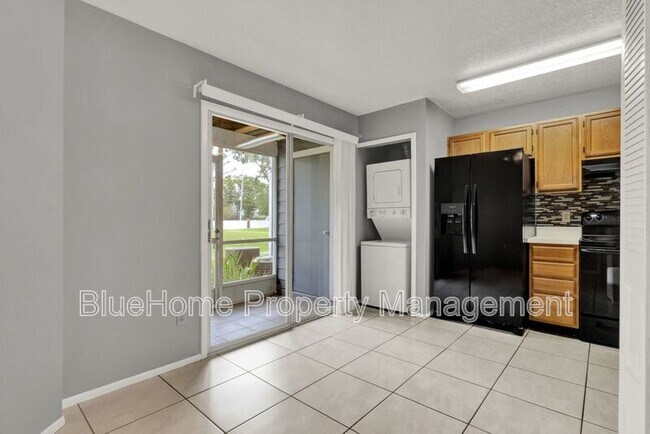 Building Photo - 5405 Lake Margaret Dr