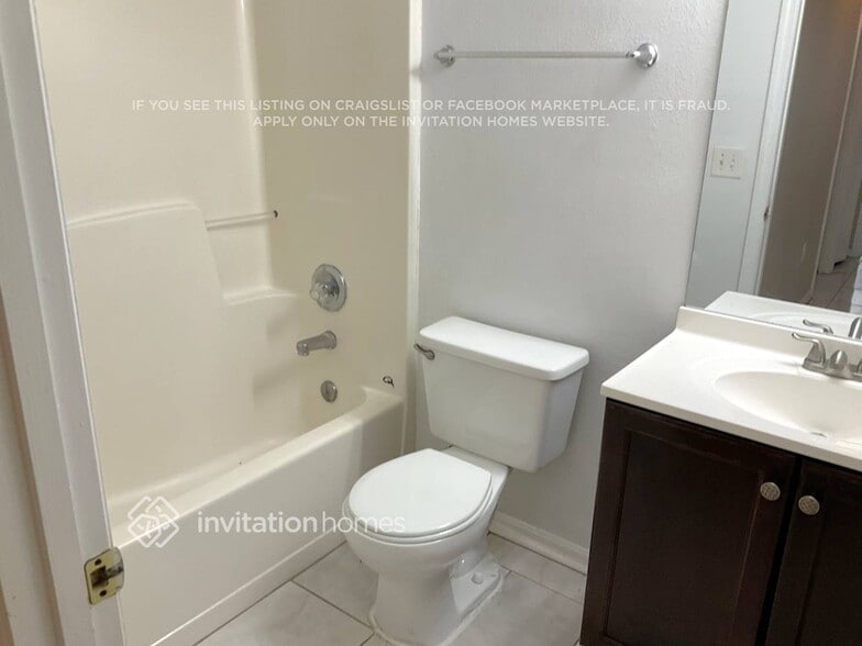 Building Photo - 2419 Parsons Pond Cir