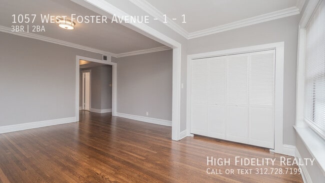 Building Photo - 1057 W Foster Ave
