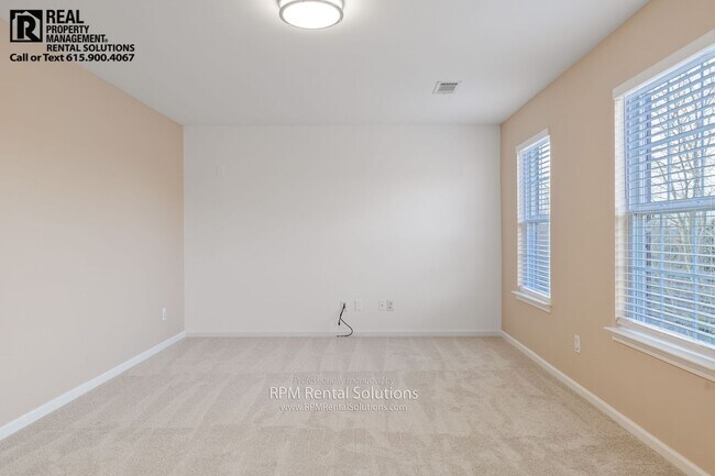 Building Photo - Stunning luxury home in McKay's Mill w/ neighborhood pool, fitness, walking trails and so much more!