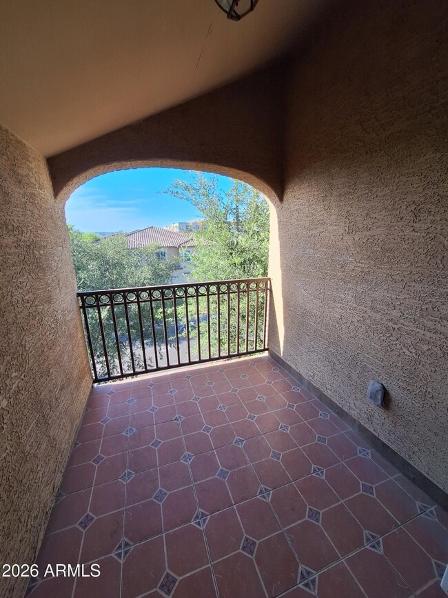 Building Photo - 2670 S Voyager Dr