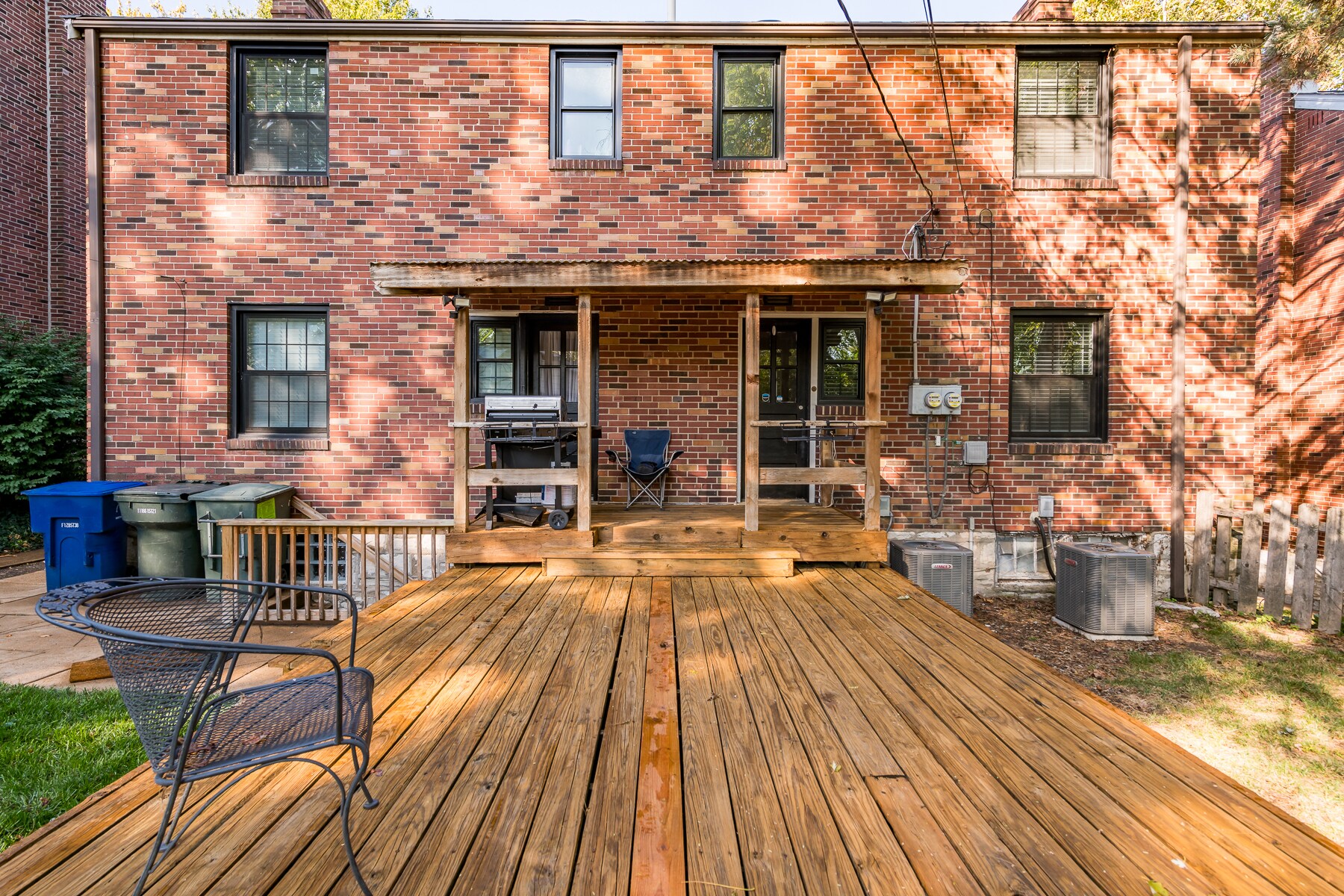 Building Photo - 1112 Sanford Ave