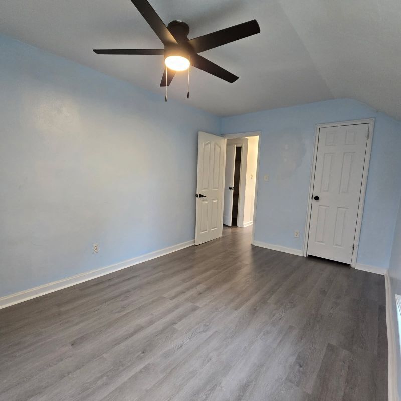 Building Photo - 21676 N Essex Dr