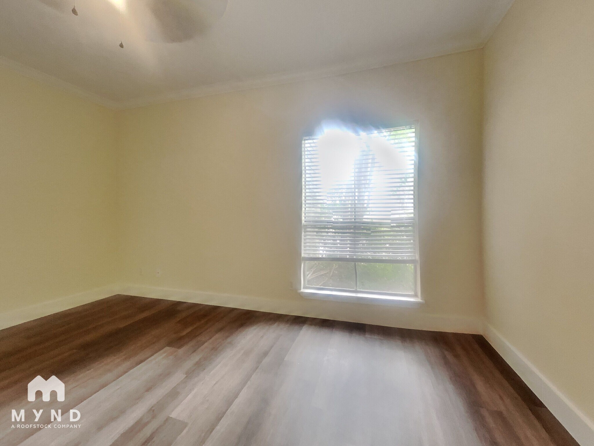 Building Photo - 2100 Tanglewilde St