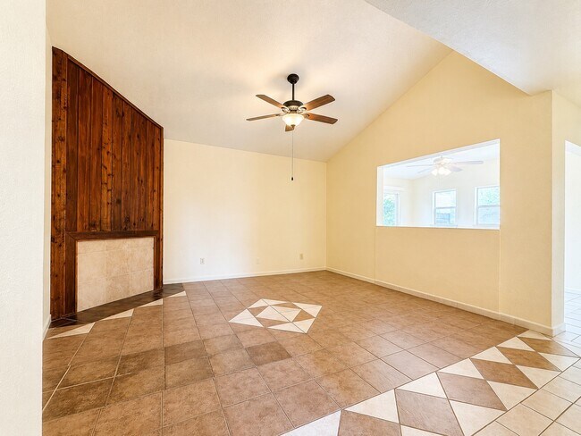 Building Photo - 12504 Autumn Leaf Ln