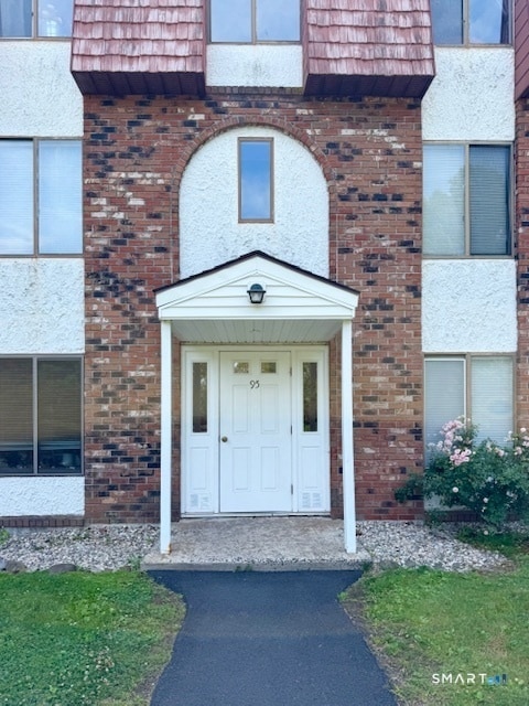 Building Photo - 95 Woodsedge Dr