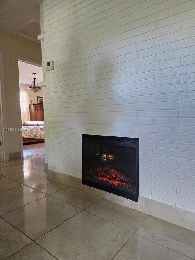 Building Photo - 301 SW 5th St