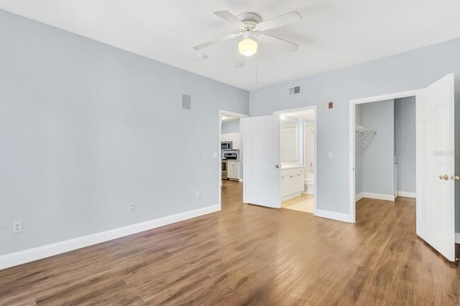 Building Photo - 14304 Fredricksburg Dr