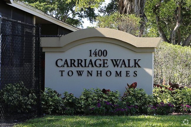 Building Photo - Lilac Village Carriage Walk