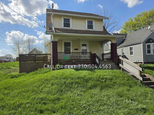 Building Photo - 1717 Bedford Ave SW