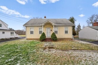 Building Photo - 339 Plainsboro Rd