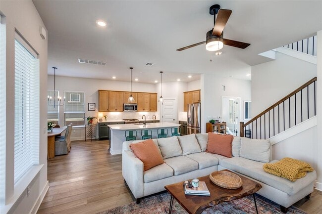 Building Photo - 5808 Rangeland Rd