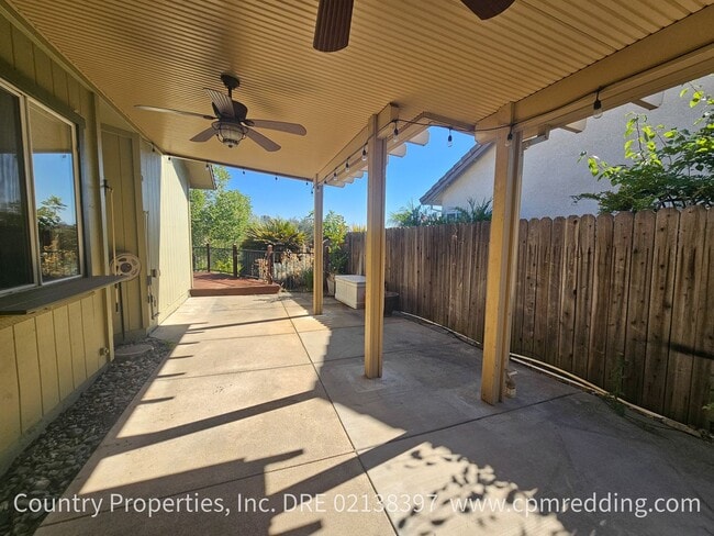Building Photo - 1225 River Ridge Dr