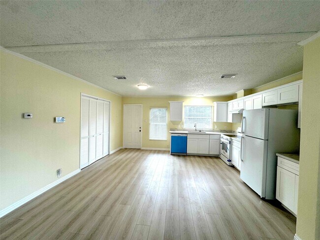 Building Photo - 11730 Greenglen Dr