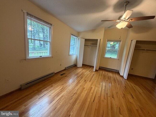 Building Photo - 23 Montague Cir