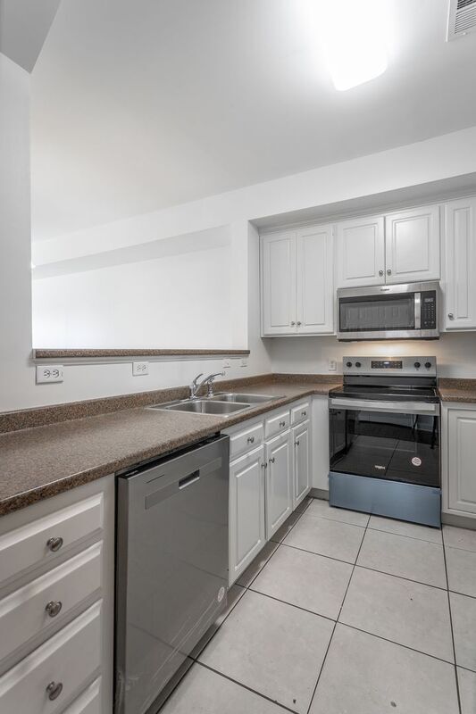 Building Photo - 7500 Noah Reid Rd