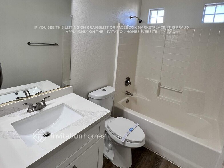 Building Photo - 7685 Morning Lake Dr