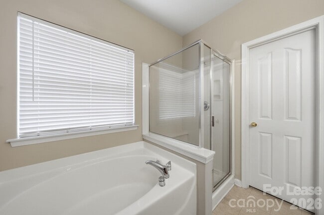 Building Photo - 16528 Kettlewell Ln