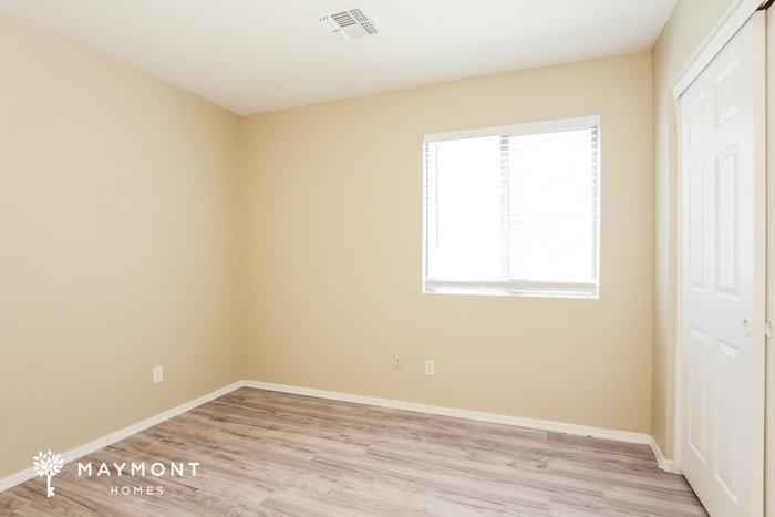 Building Photo - 2149 N Santiana Pl