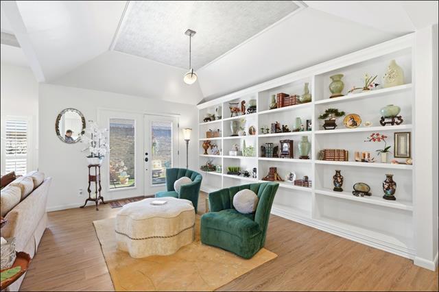 Building Photo - 5718 Over Downs Cir