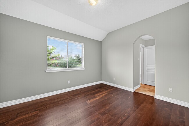 Building Photo - 14202 Nelson Bay Ct