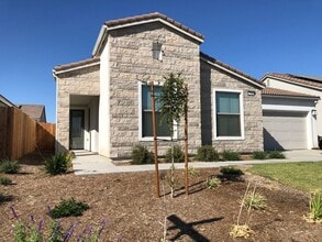 Building Photo - New Build, Modern Home in SW Bakersfield