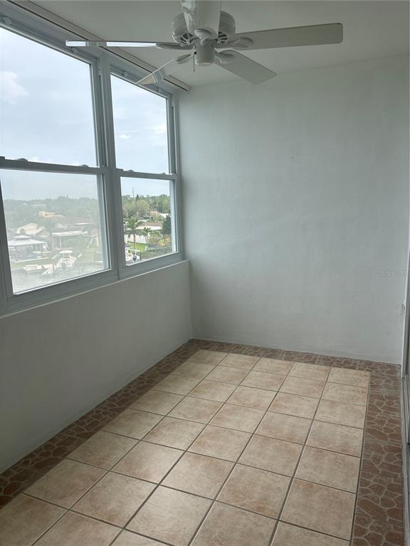 Building Photo - 4725 Cove Cir